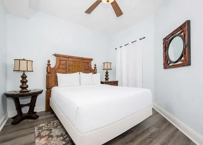 Lighthouse 215 Gulf Shores